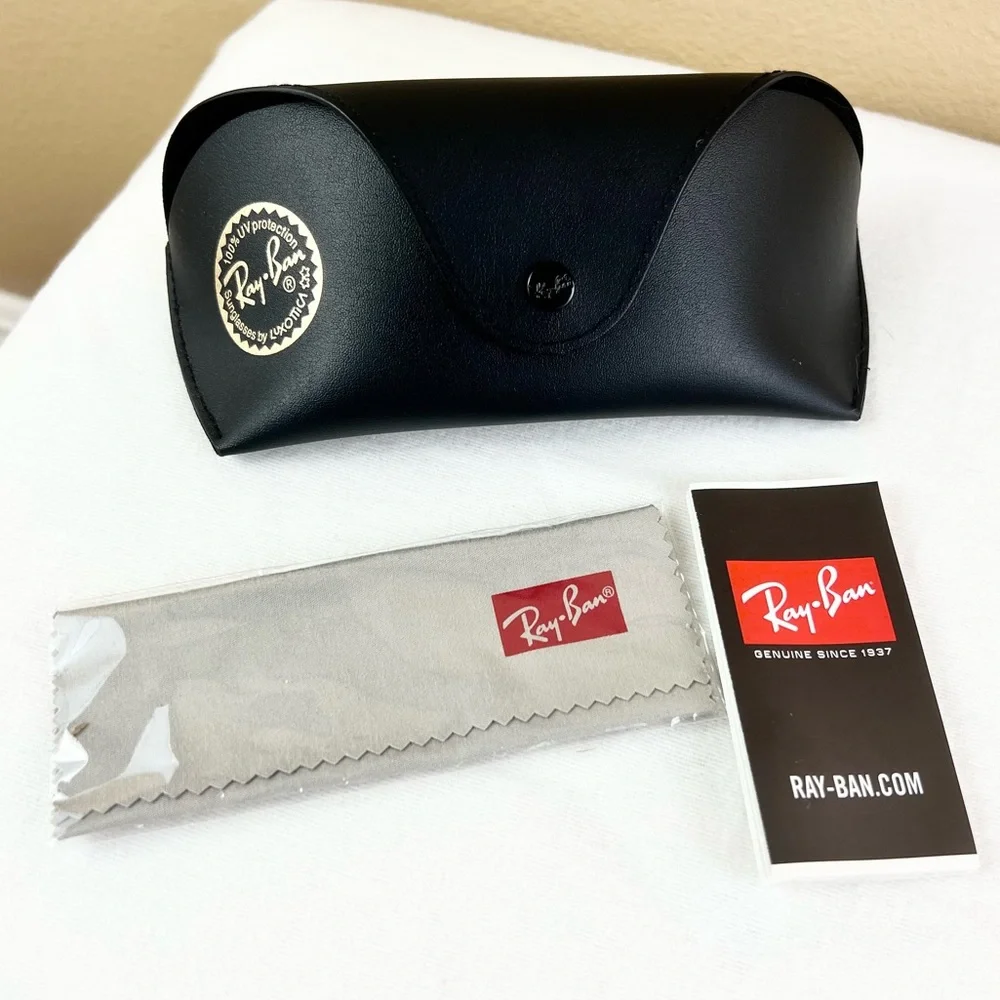 New Ray-Ban Case 🖤 - Picture 1 of 3